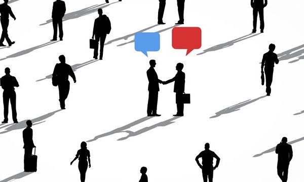 How NOT To Introduce Yourself: 6 Introduction Mistakes To Avoid
